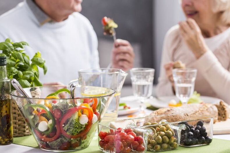 A dieta mediterránea mellora as habilidades comunicativas dos adultos maiores